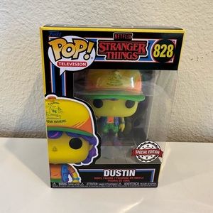 Funko Pop! Stranger Things - Dustin Black Light Glow in The Dark Special…